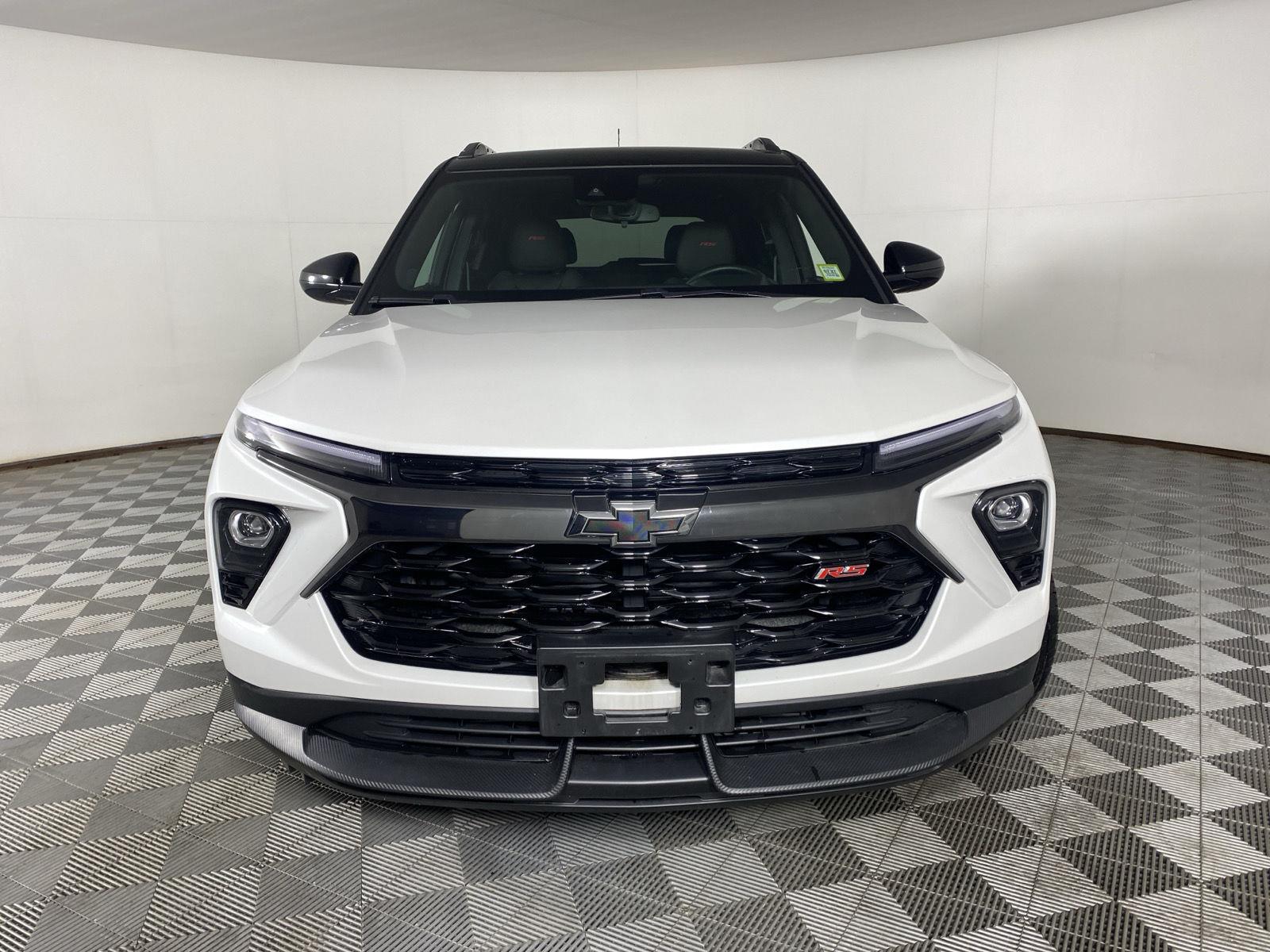 Used 2024 Iridescent Pearl Tricoat Chevrolet RS image 12