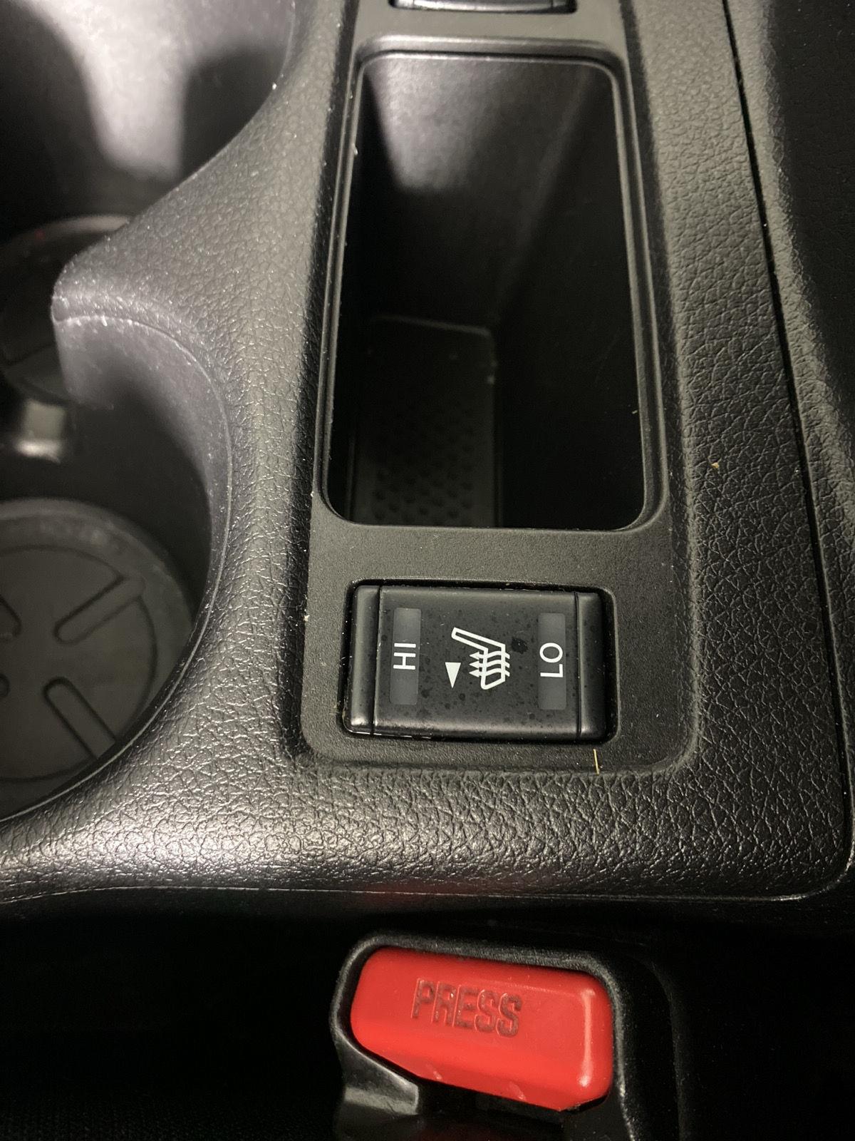 Used 2020 Pearl White Tricoat Nissan SV image 21