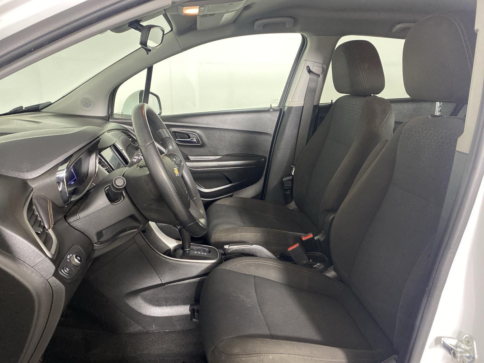 Used 2020 Summit White Chevrolet LS image 19