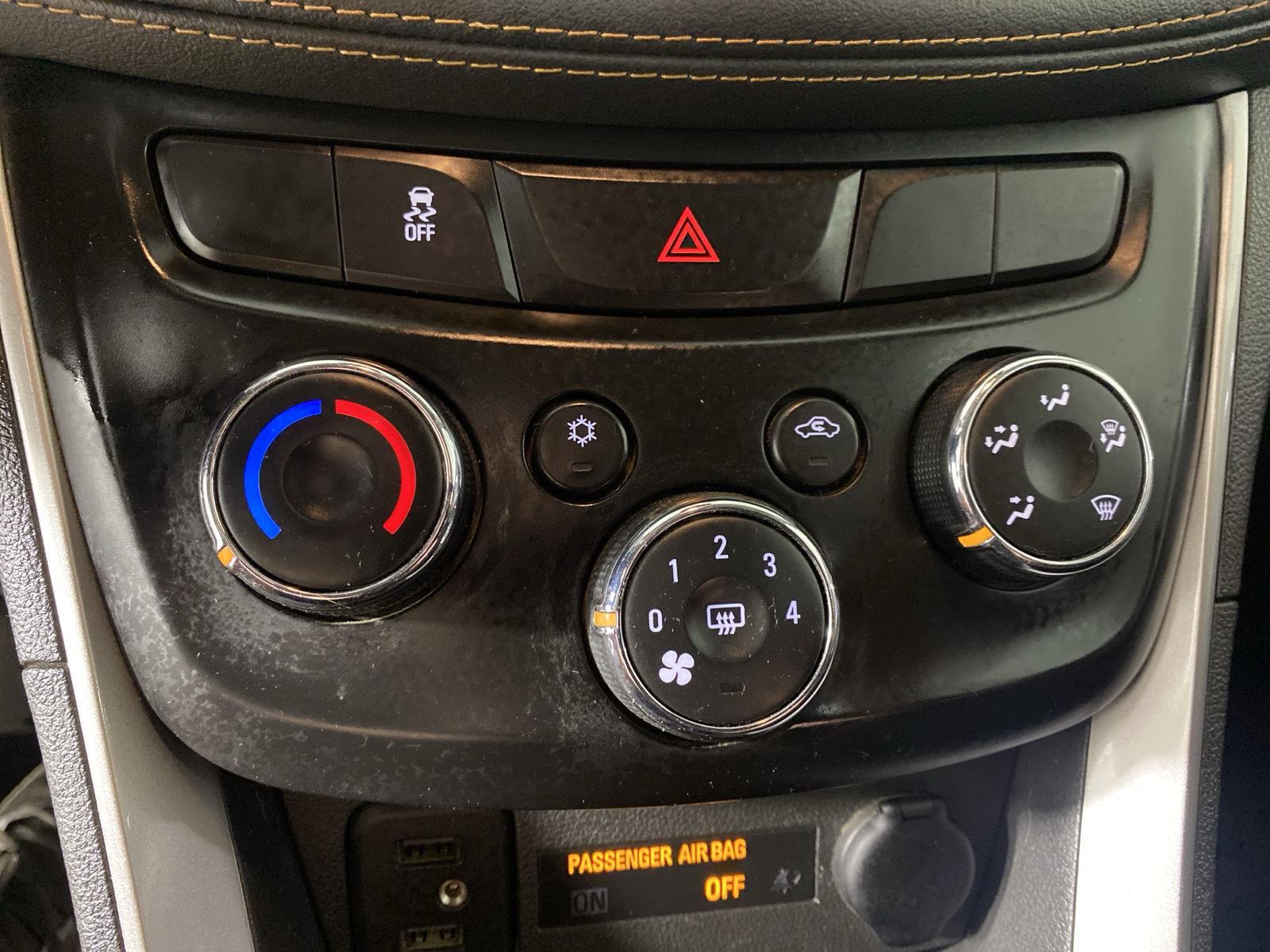 Used 2020 Summit White Chevrolet LS image 27