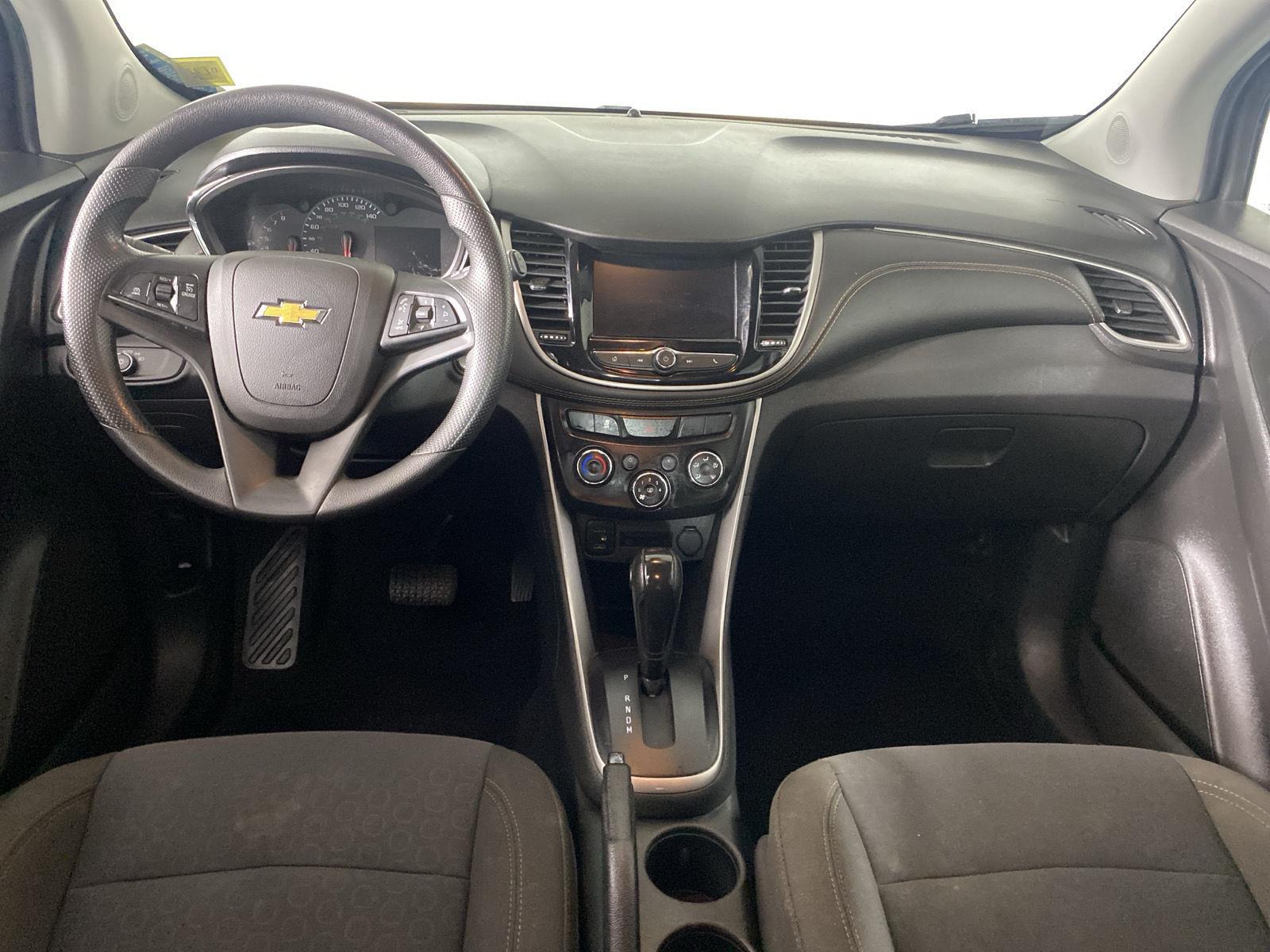 Used 2020 Summit White Chevrolet LS image 30