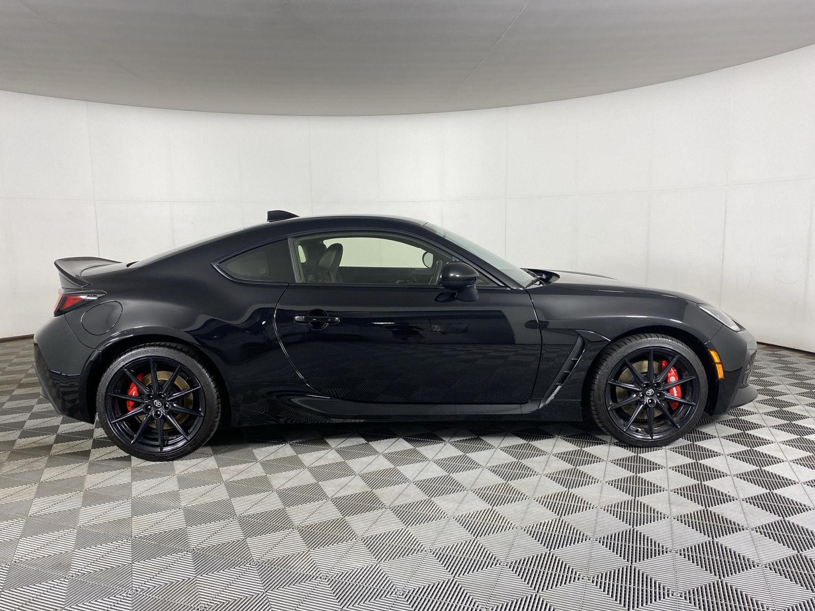 Used 2025 Raven Toyota Premium image 18