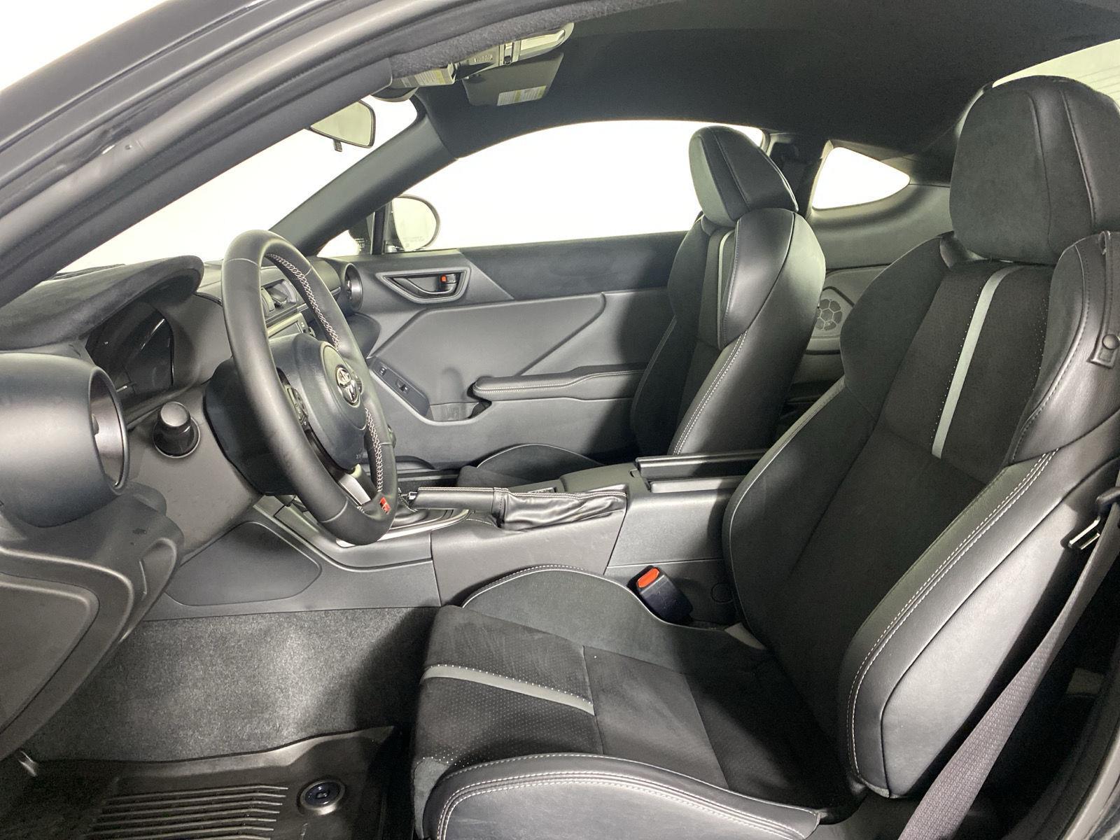Used 2025 Raven Toyota Premium image 20