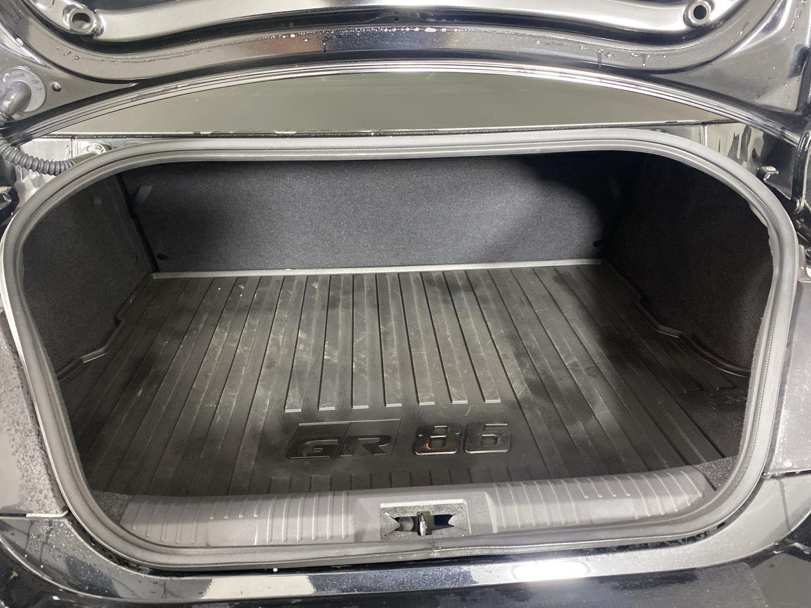 Used 2025 Raven Toyota Premium image 34