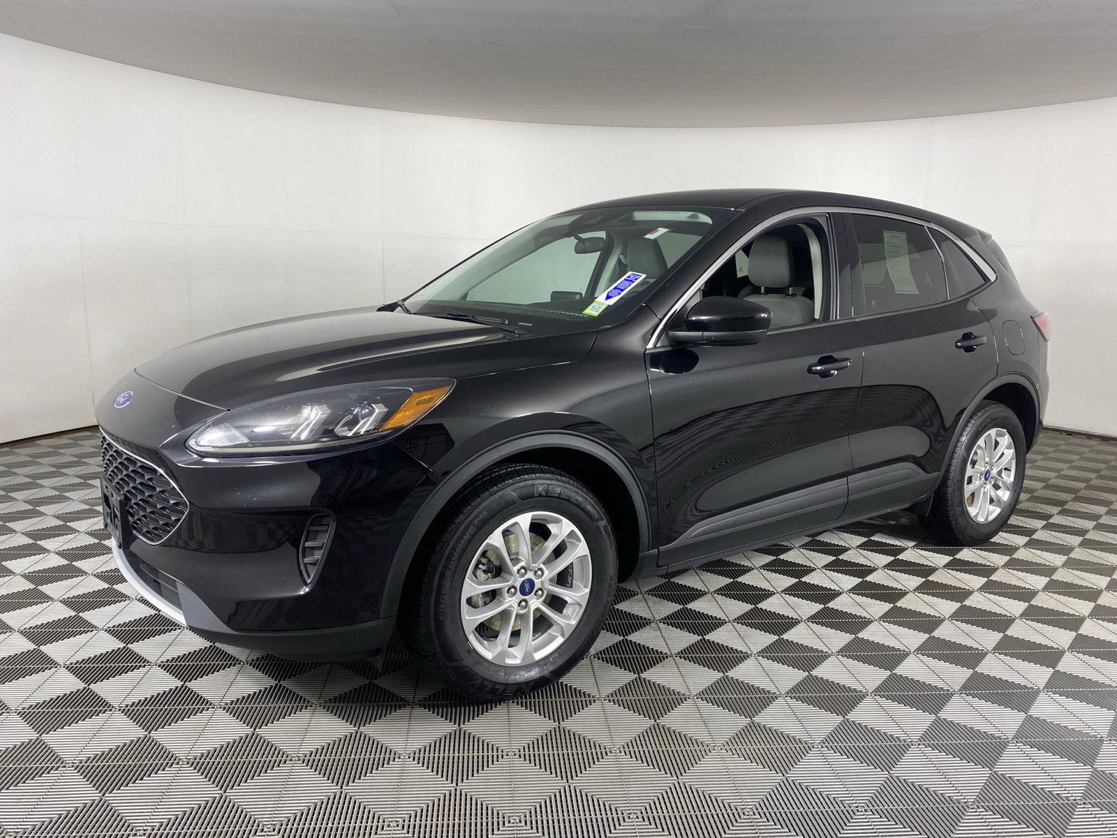 Used 2021 Agate Black Ford SE image 6