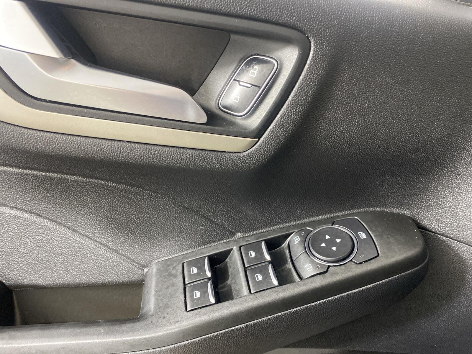 Used 2021 Agate Black Ford SE image 14