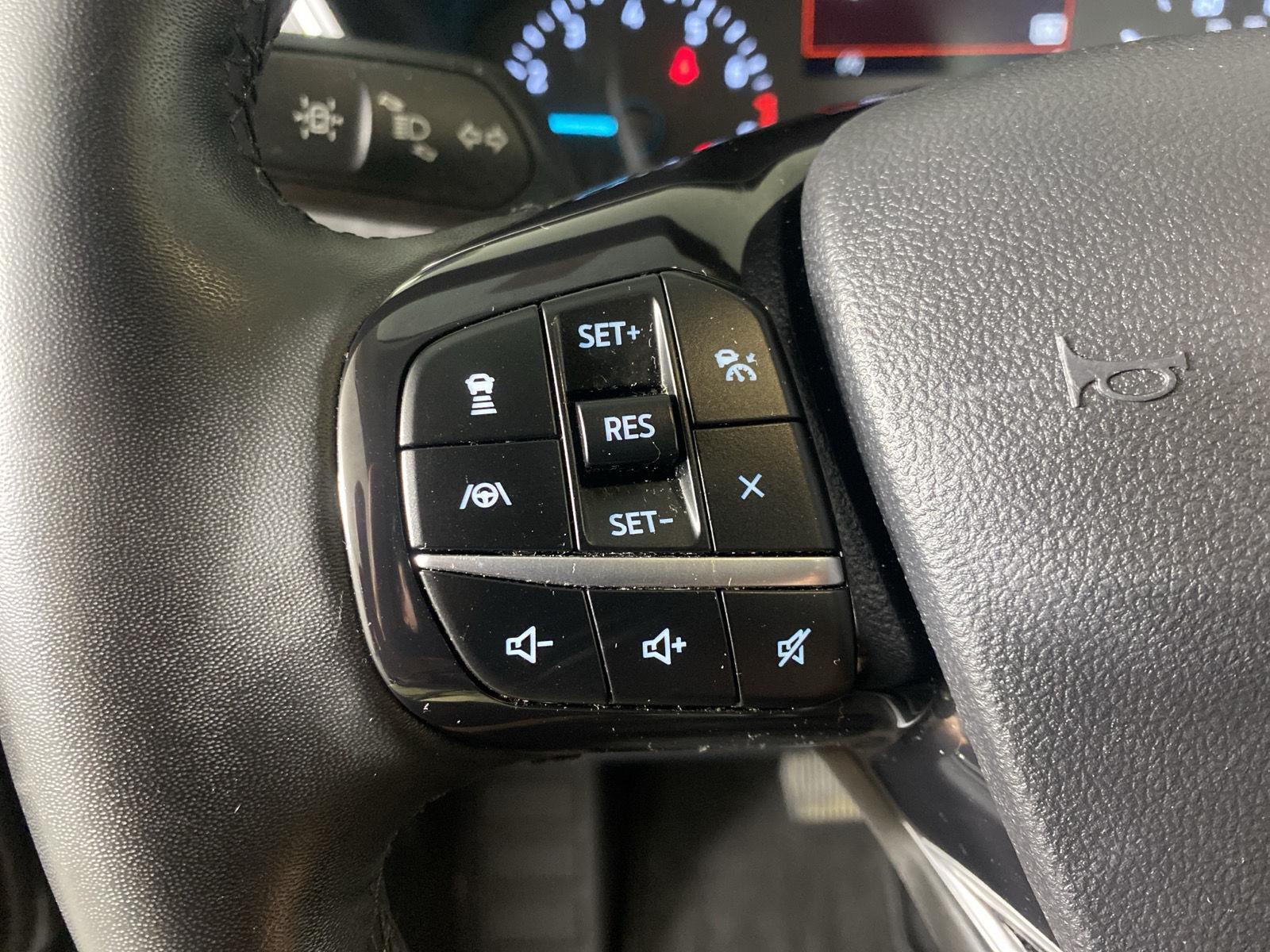 Used 2021 Agate Black Ford SE image 17