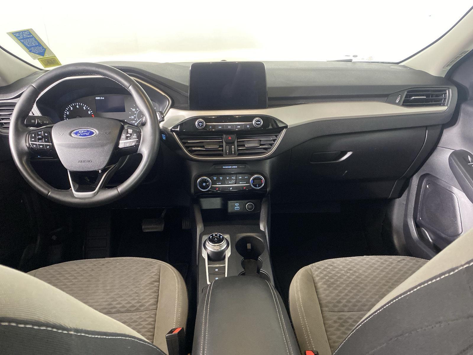 Used 2021 Agate Black Ford SE image 2