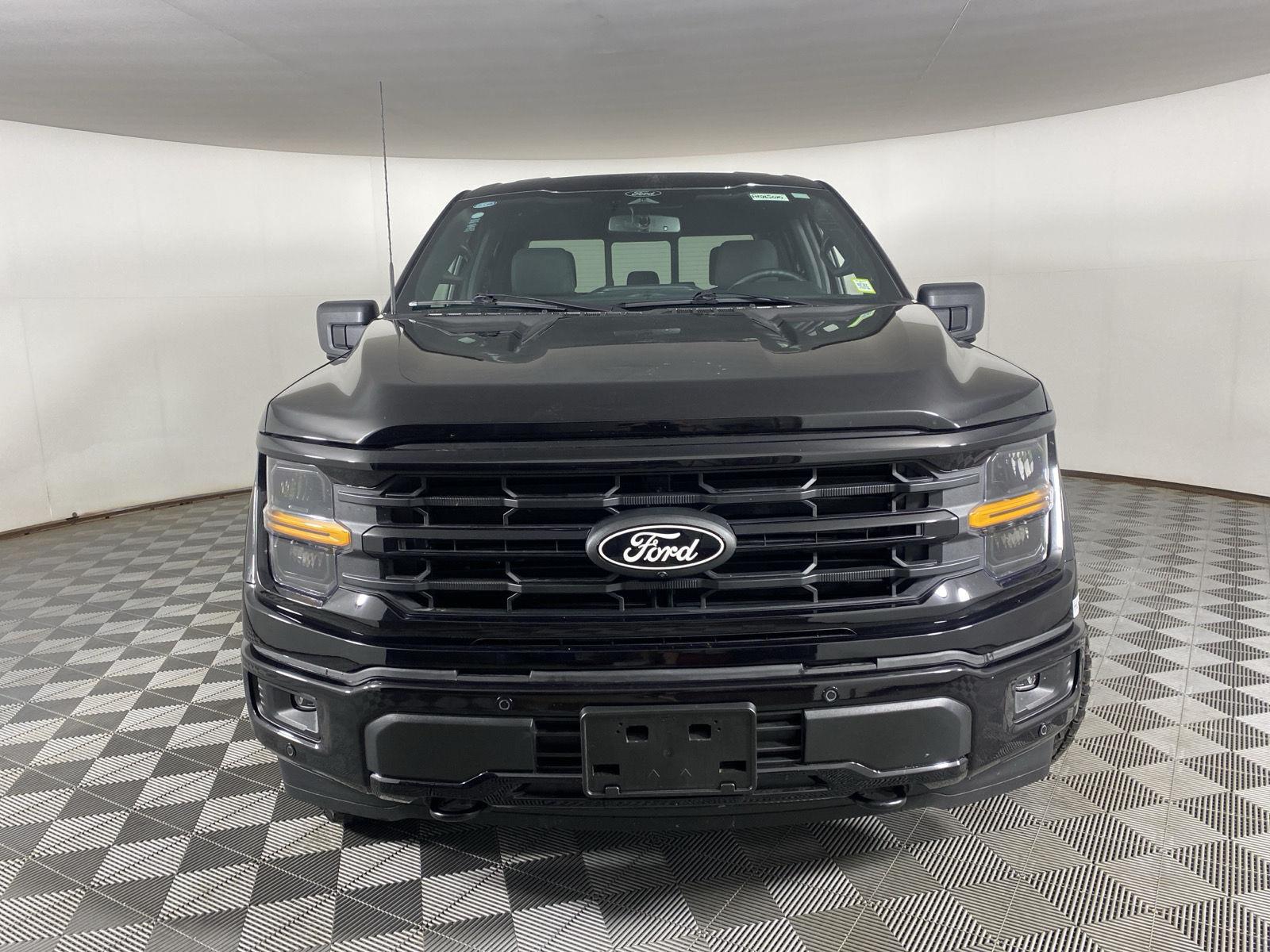 Used 2026 Agate Black Ford XLT image 2