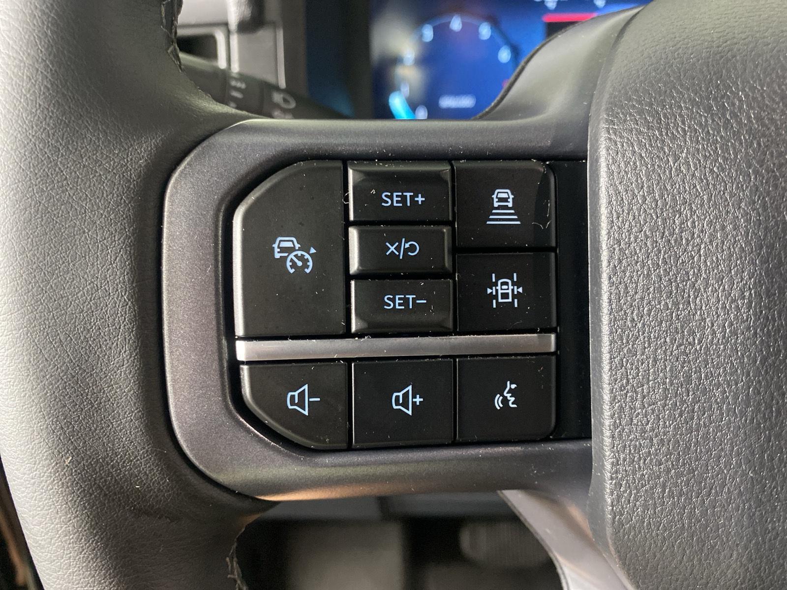 Used 2026 Agate Black Ford XLT image 15