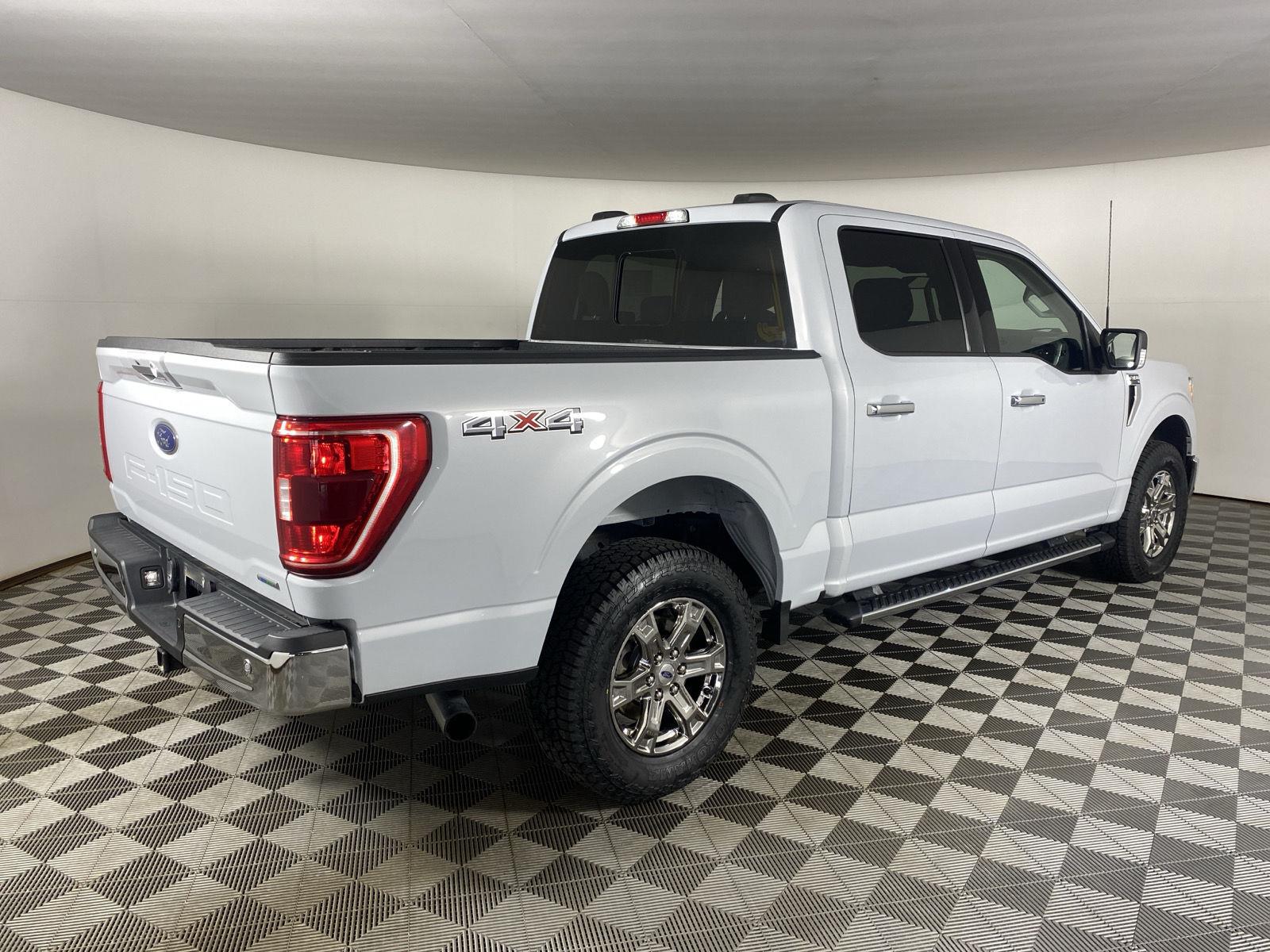 Used 2021 Space White Ford XLT image 17