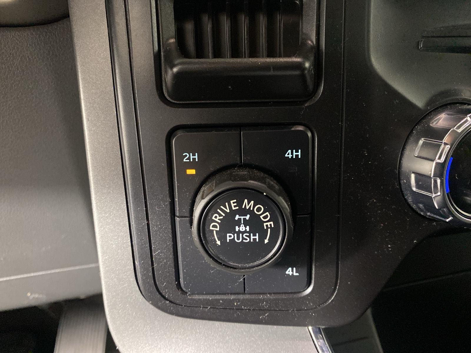Used 2021 Space White Ford XLT image 32