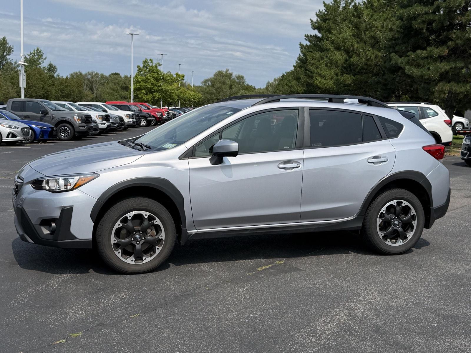 Used 2023 Ice Silver Metallic Subaru Premium image 6