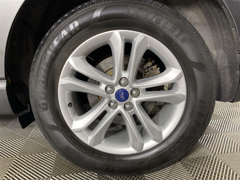 Used 2019 Magnetic Ford SEL image 12