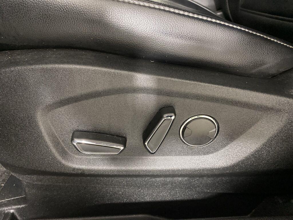 Used 2019 Magnetic Ford SEL image 14