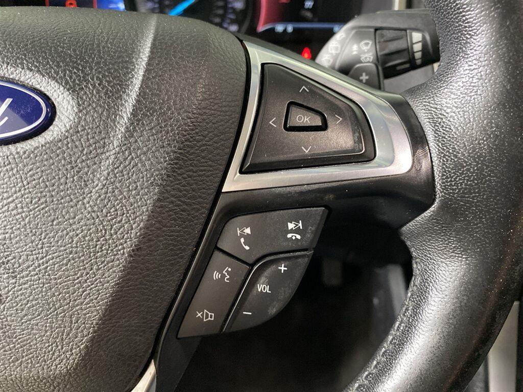 Used 2019 Magnetic Ford SEL image 19