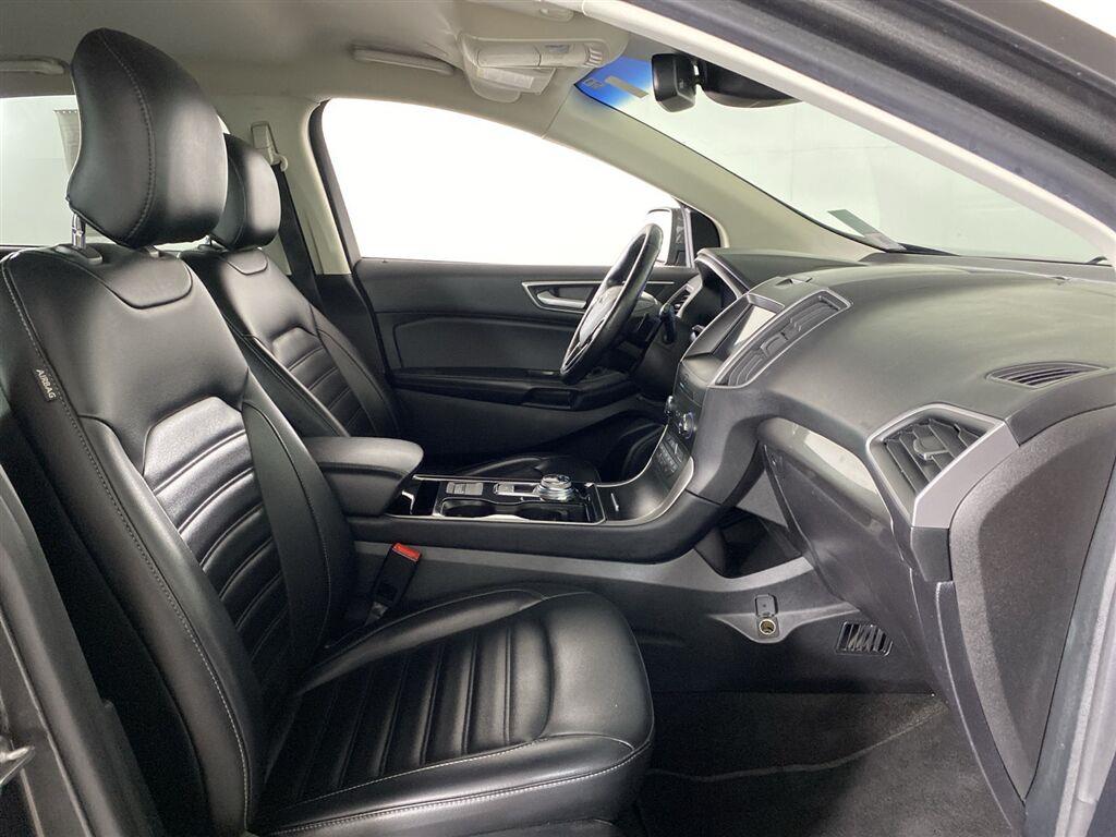 Used 2019 Magnetic Ford SEL image 29