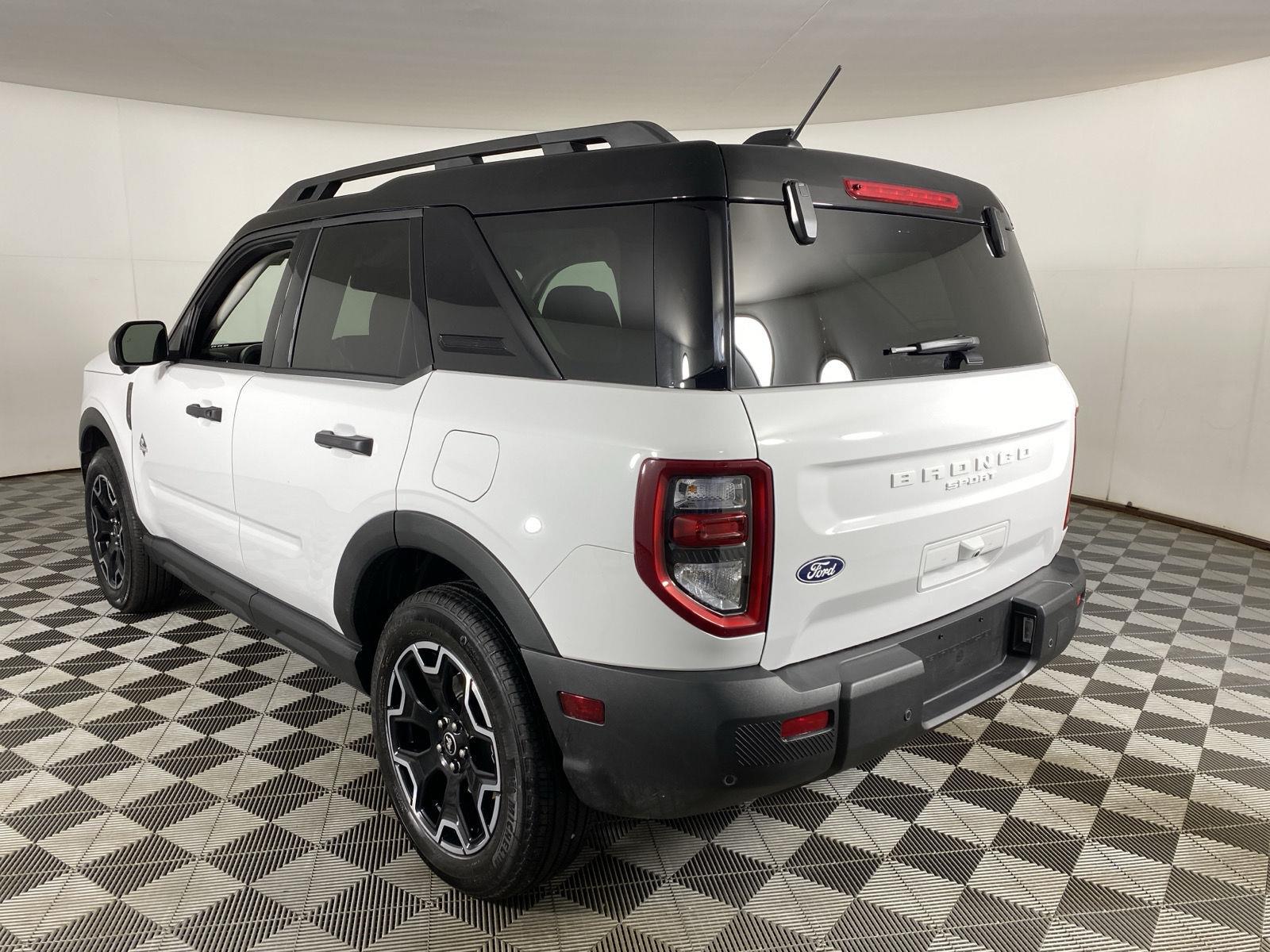 New 2026 Oxford White Ford Outer Banks image 5