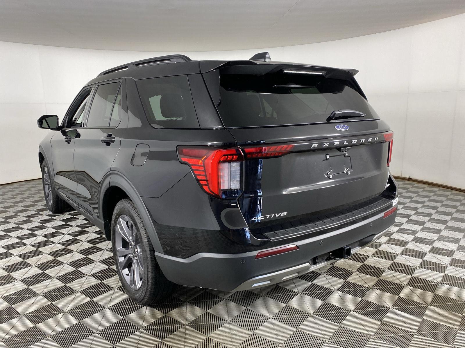 New 2026 Agate Black Ford Active w/200A Pkg image 5