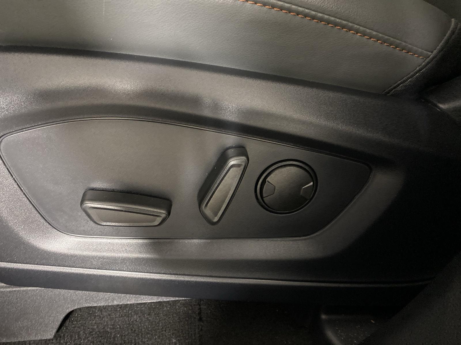 New 2026 Agate Black Ford Active w/200A Pkg image 11