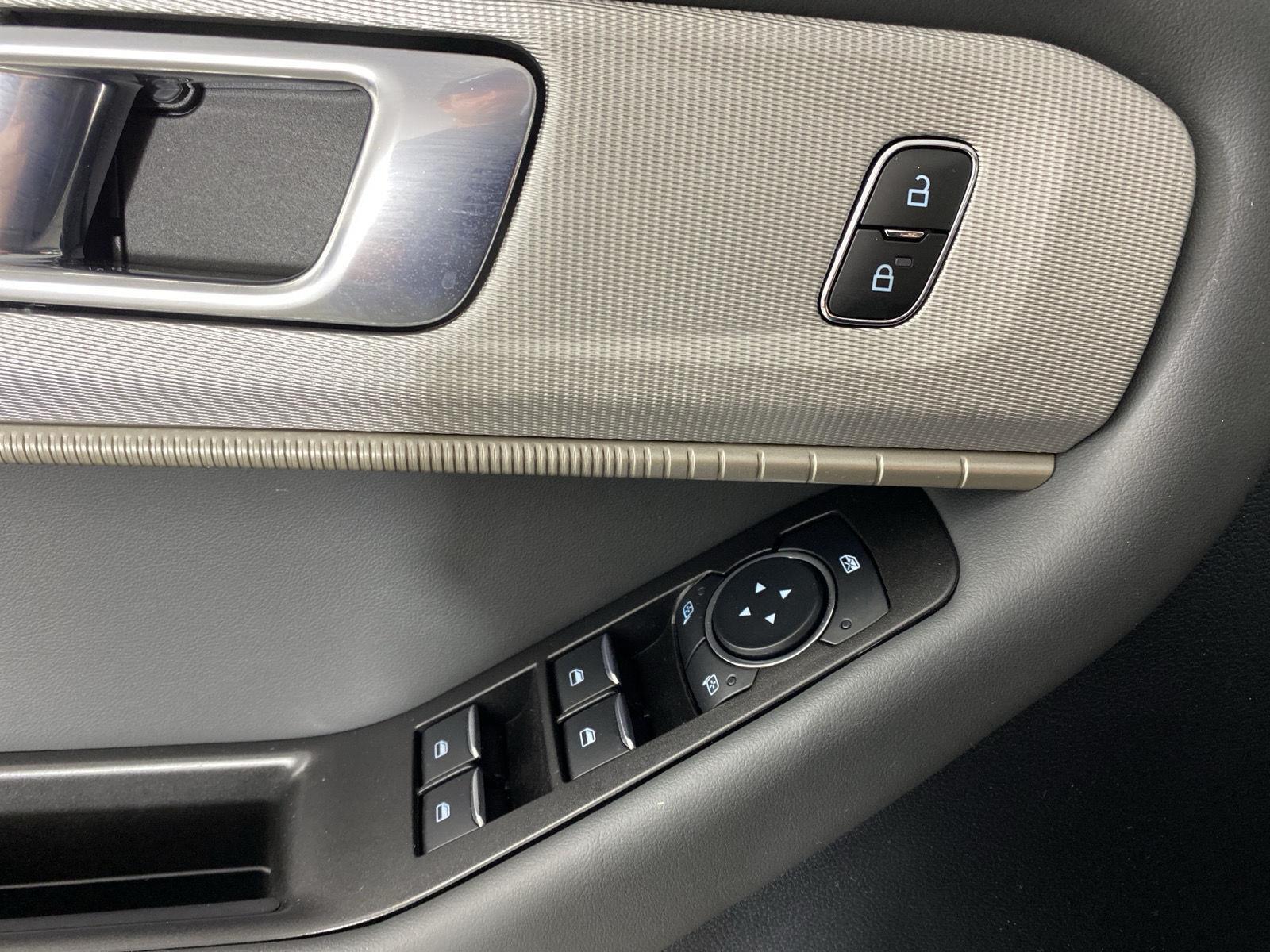 New 2026 Agate Black Ford Active w/200A Pkg image 12