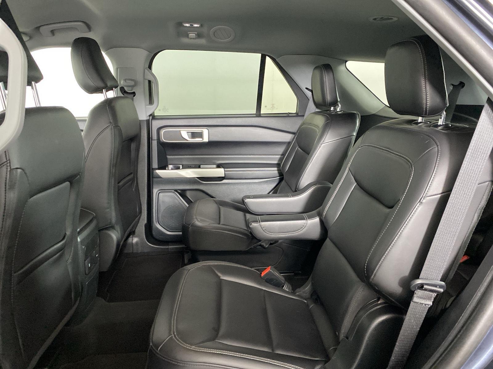 Used 2023 Stone Blue Ford XLT image 25