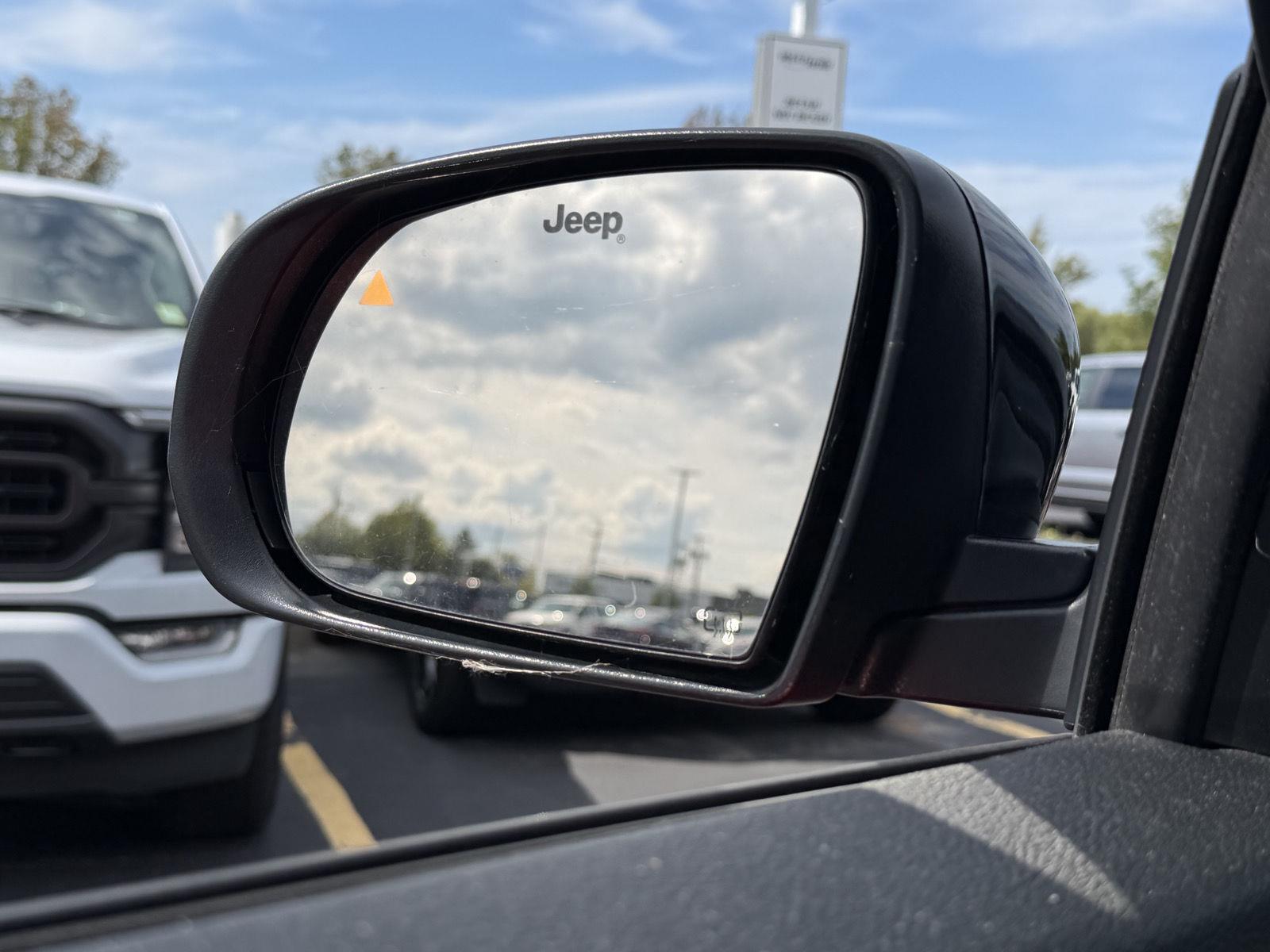 Used 2024 Red Hot Pearlcoat Jeep Trailhawk image 9