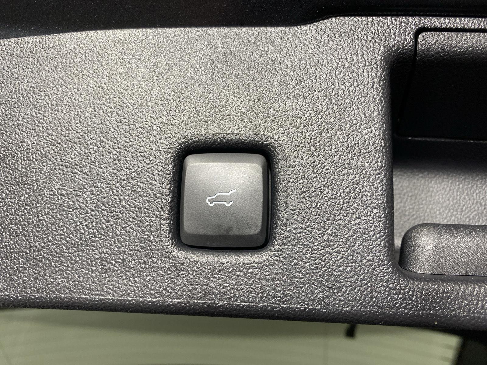 Used 2022 Stone Blue Metallic Ford SEL image 29
