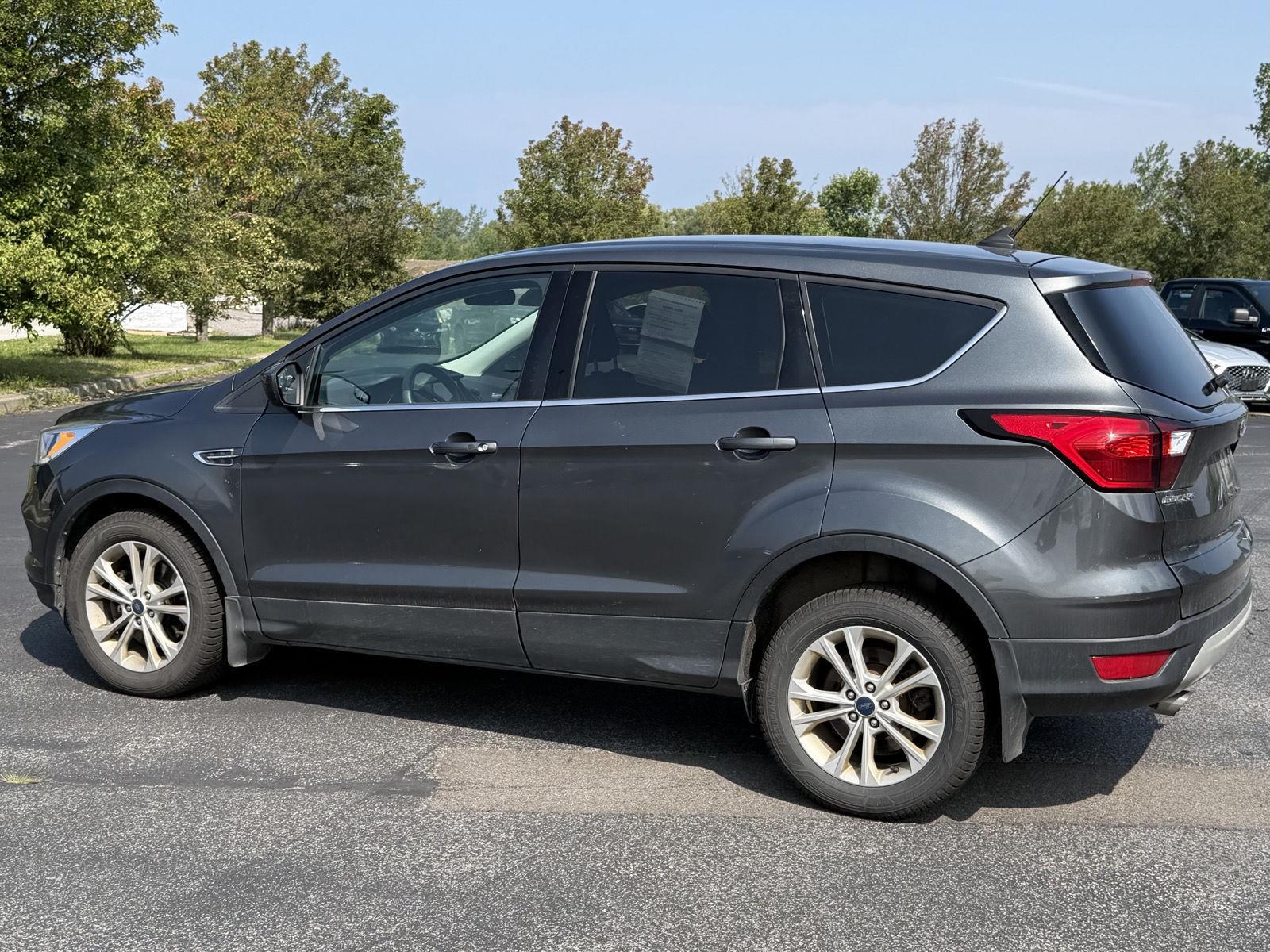 Used 2019 Magnetic Ford  image 7