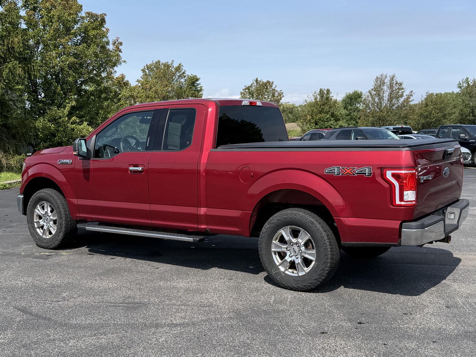 Used 2017 Ruby Red Metallic Tinted Clearcoat Ford XLT image 5