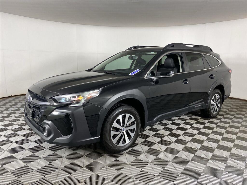 Used 2025 Crystal Black Silica Subaru Premium image 6
