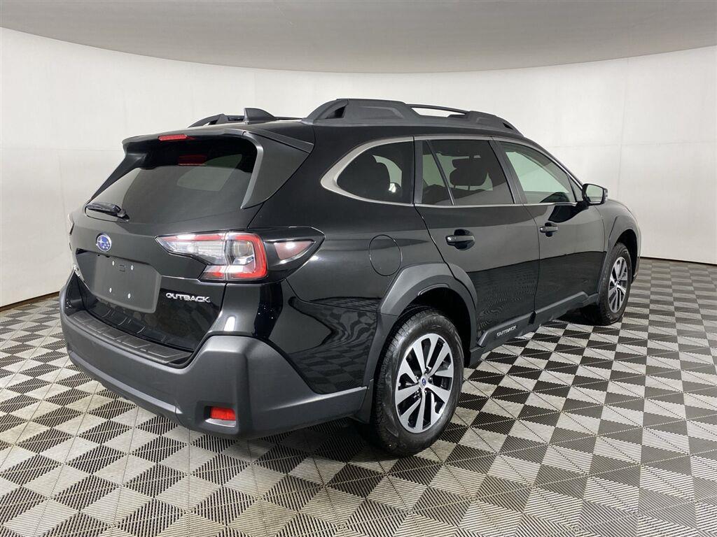 Used 2025 Crystal Black Silica Subaru Premium image 10