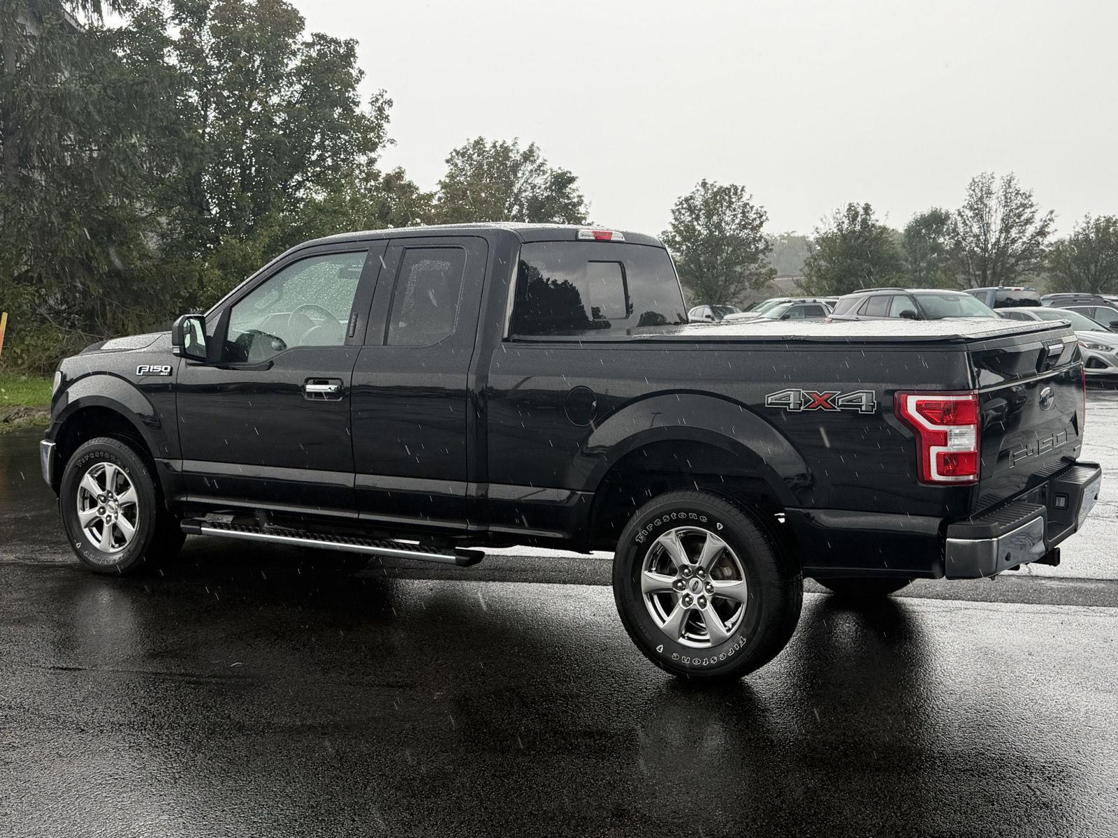 Used 2018 Shadow Black Ford XLT image 5