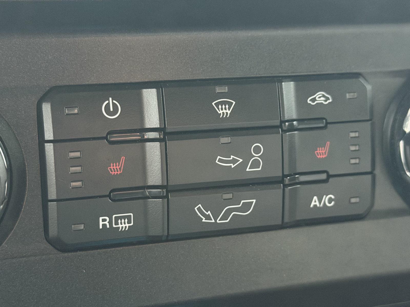 Used 2018 Shadow Black Ford XLT image 8