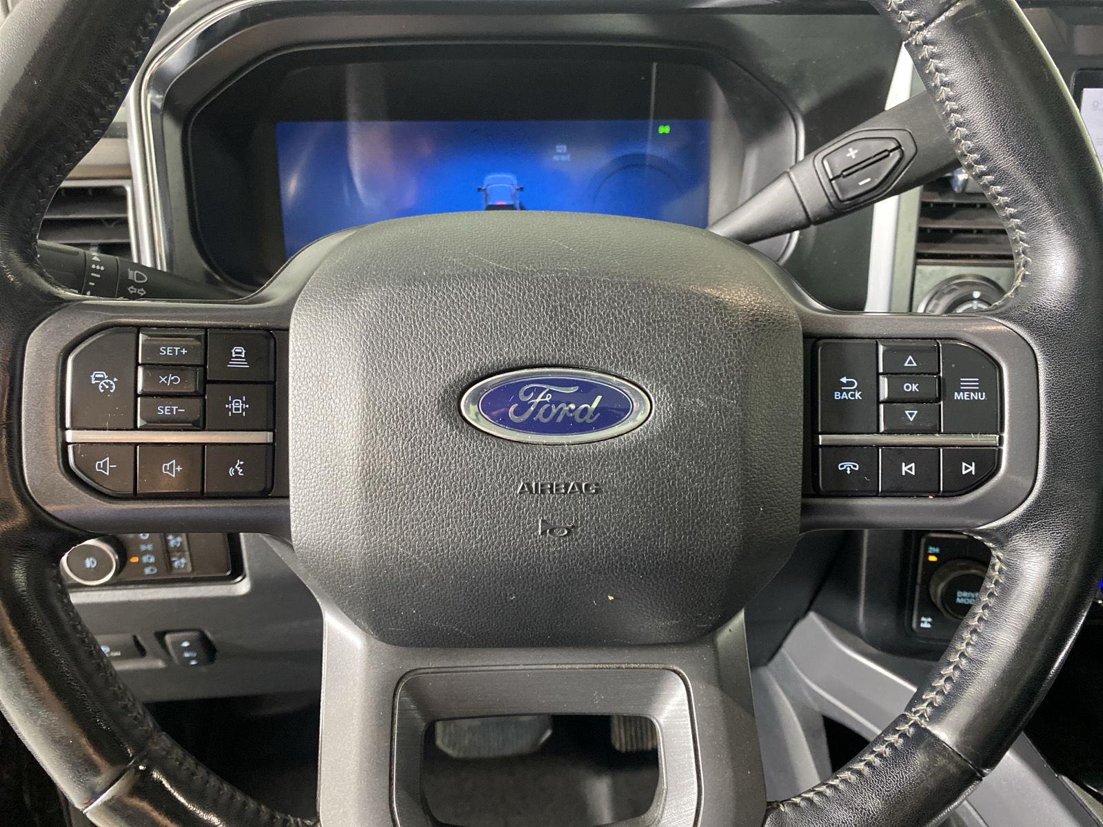 Used 2024  Ford LARIAT image 16