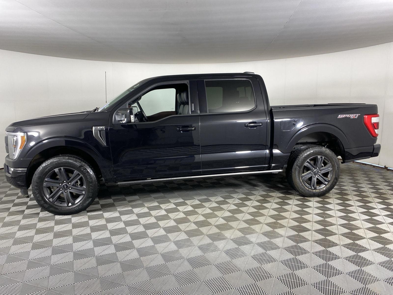Used 2023 Agate Black Ford LARIAT image 6