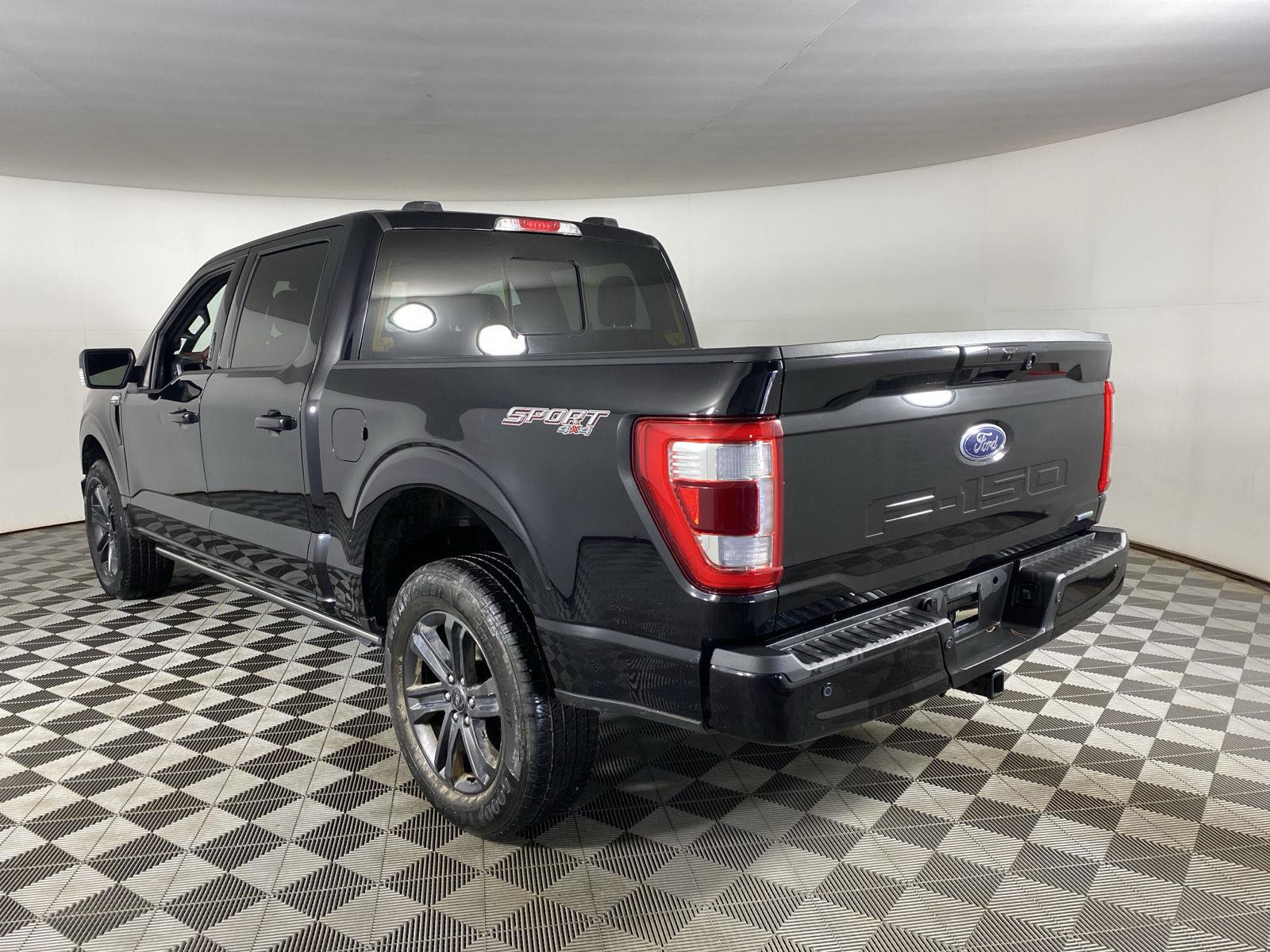 Used 2023 Agate Black Ford LARIAT image 7