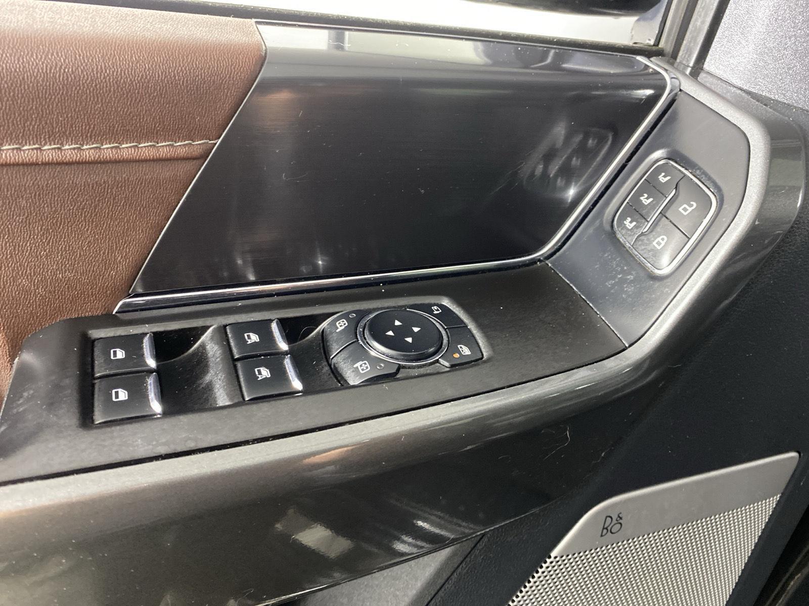 Used 2023 Agate Black Ford LARIAT image 14
