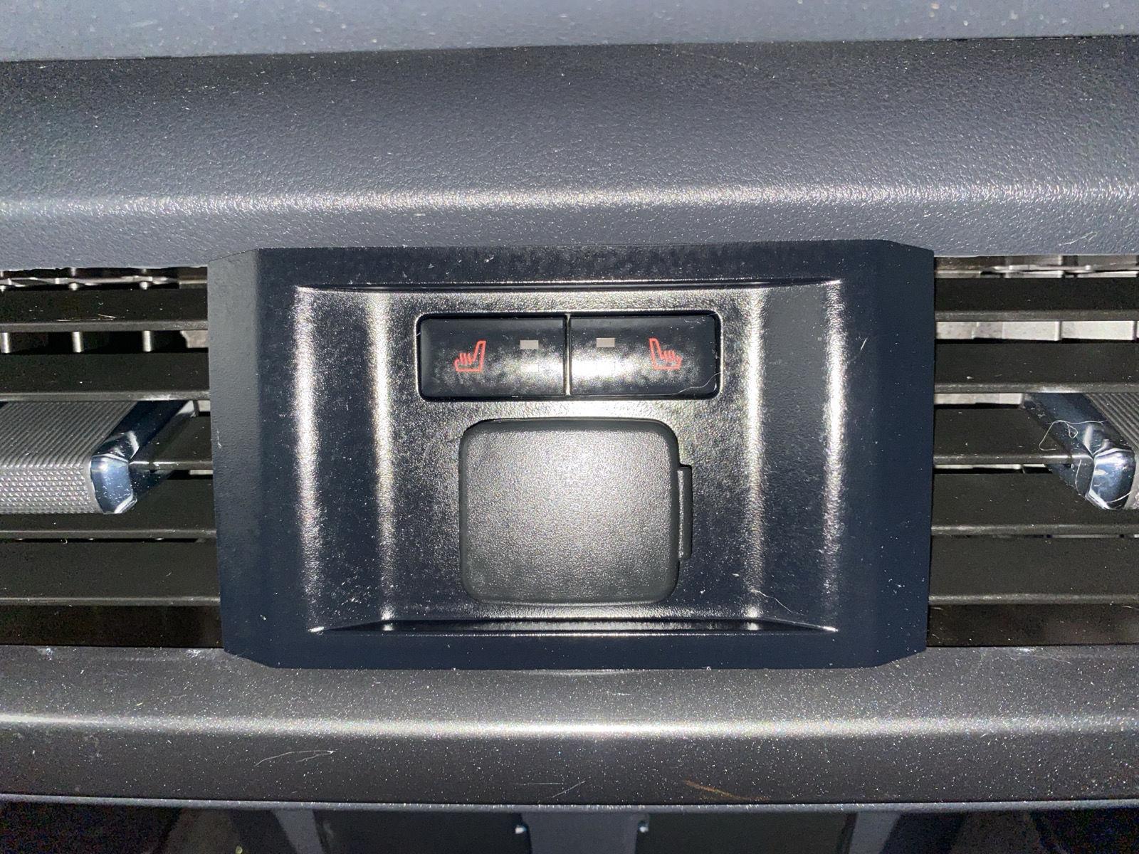 Used 2023 Agate Black Ford LARIAT image 28