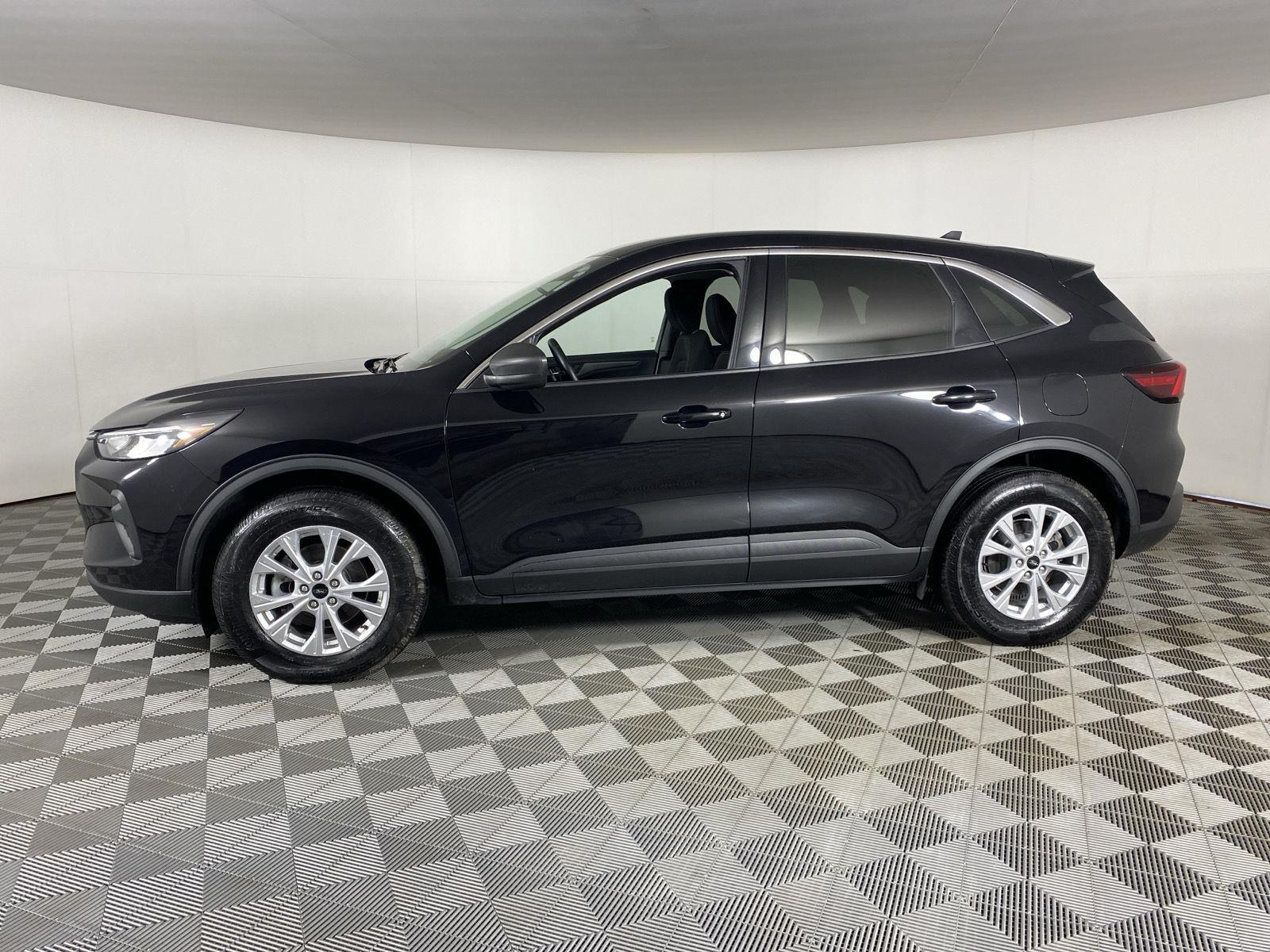 Certified Used 2023 Agate Black Ford Active image 7