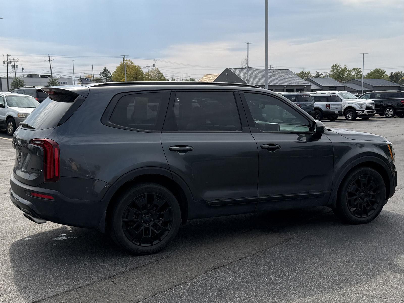 Used 2021 Gravity Gray Kia EX image 5