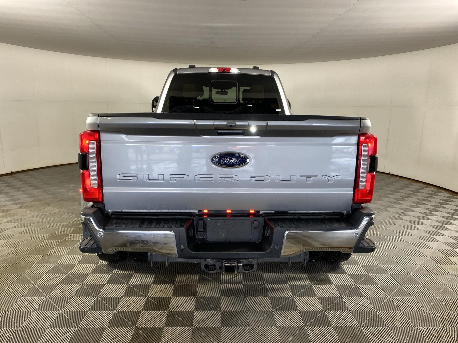 Used 2024 Iconic Silver Ford LARIAT image 6