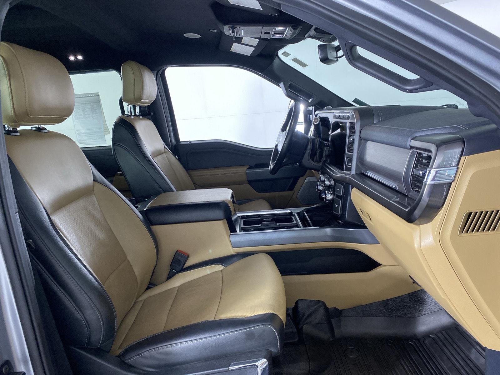 Used 2024 Iconic Silver Ford LARIAT image 30