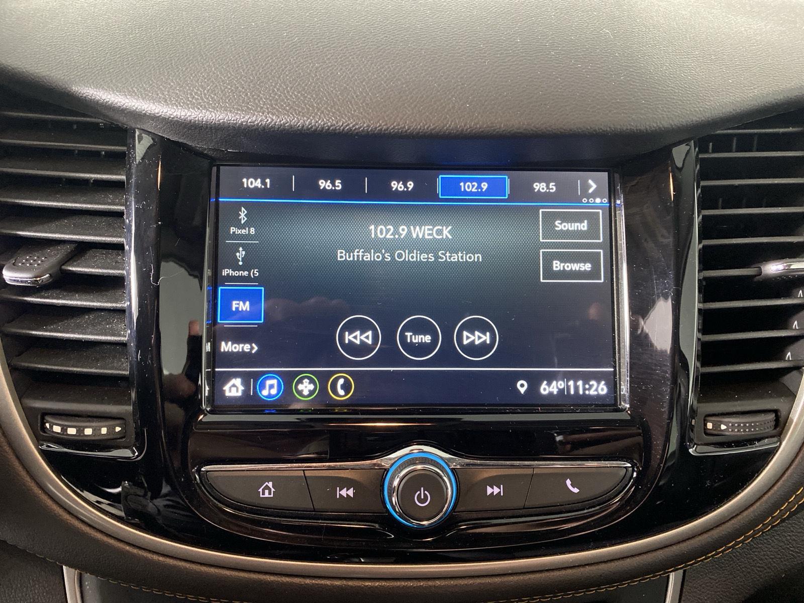 Used 2019 Summit White Chevrolet LT image 25
