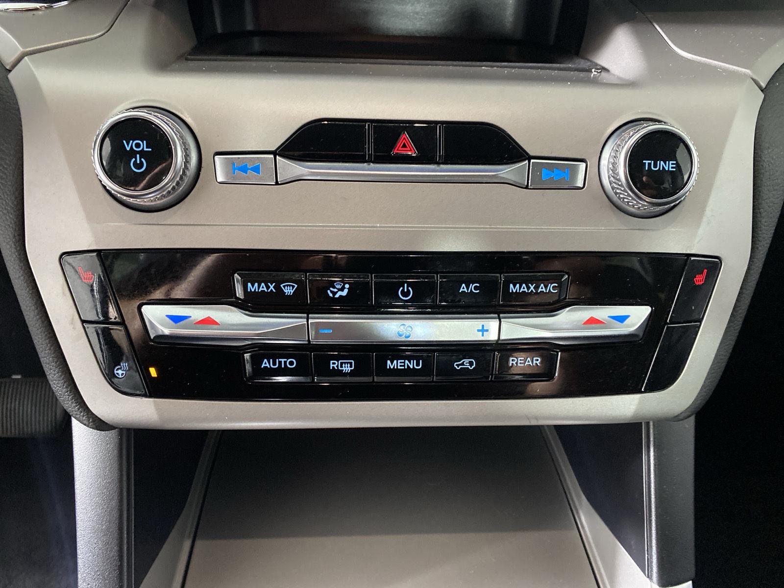 Used 2023 Carbonized Gray Ford XLT image 29