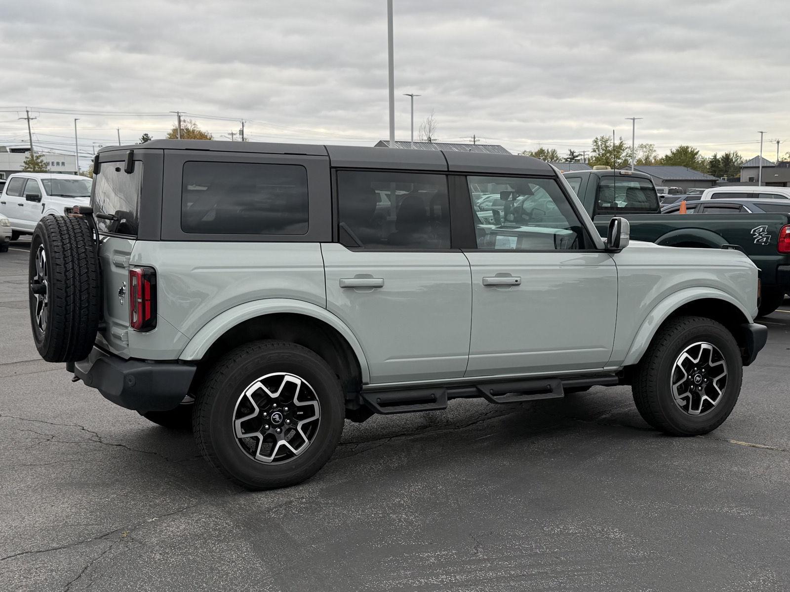 Used 2023 Cactus Gray Ford Outer Banks Advanced image 6
