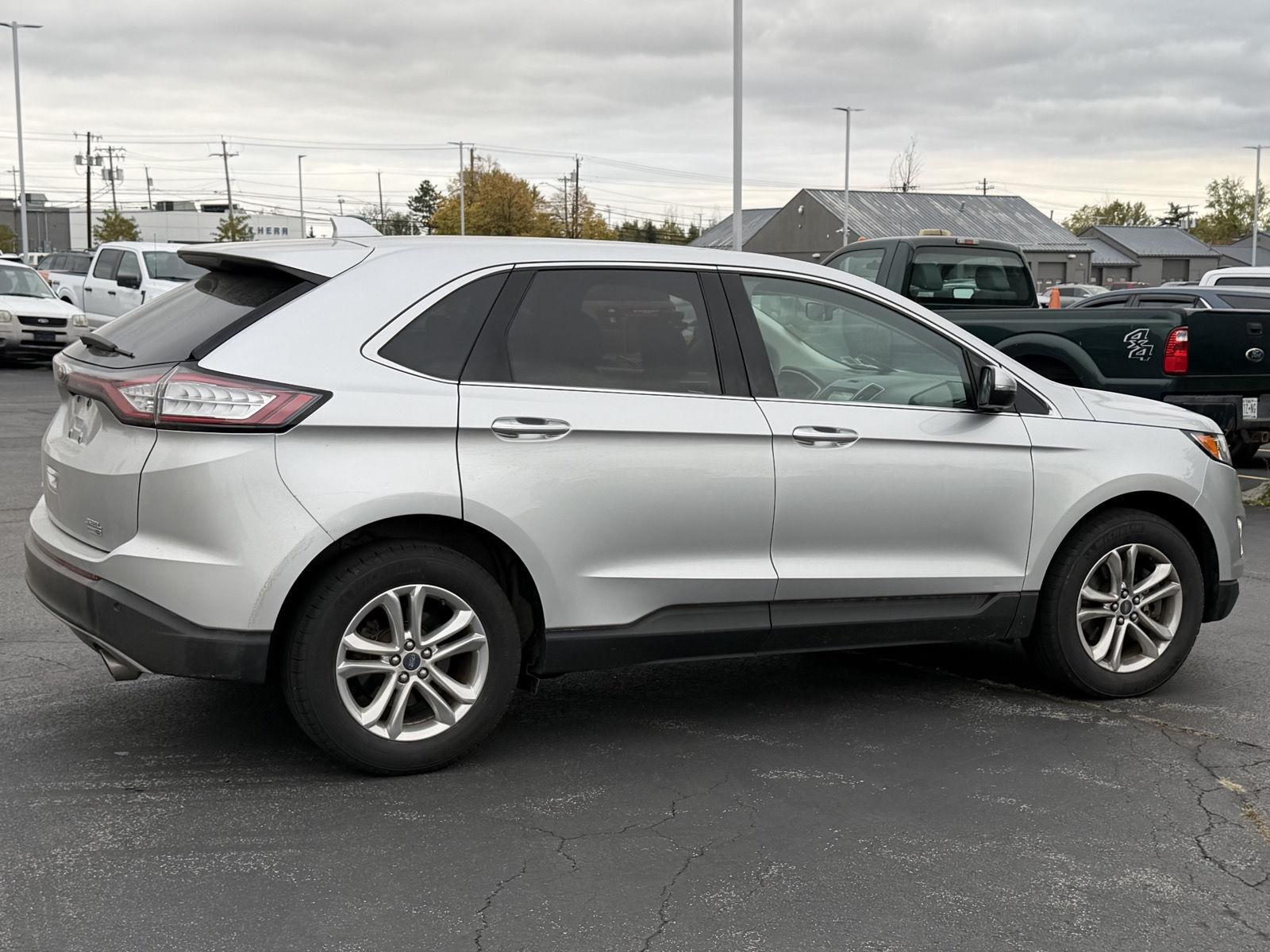 Used 2018 Ingot Silver Ford SEL image 4