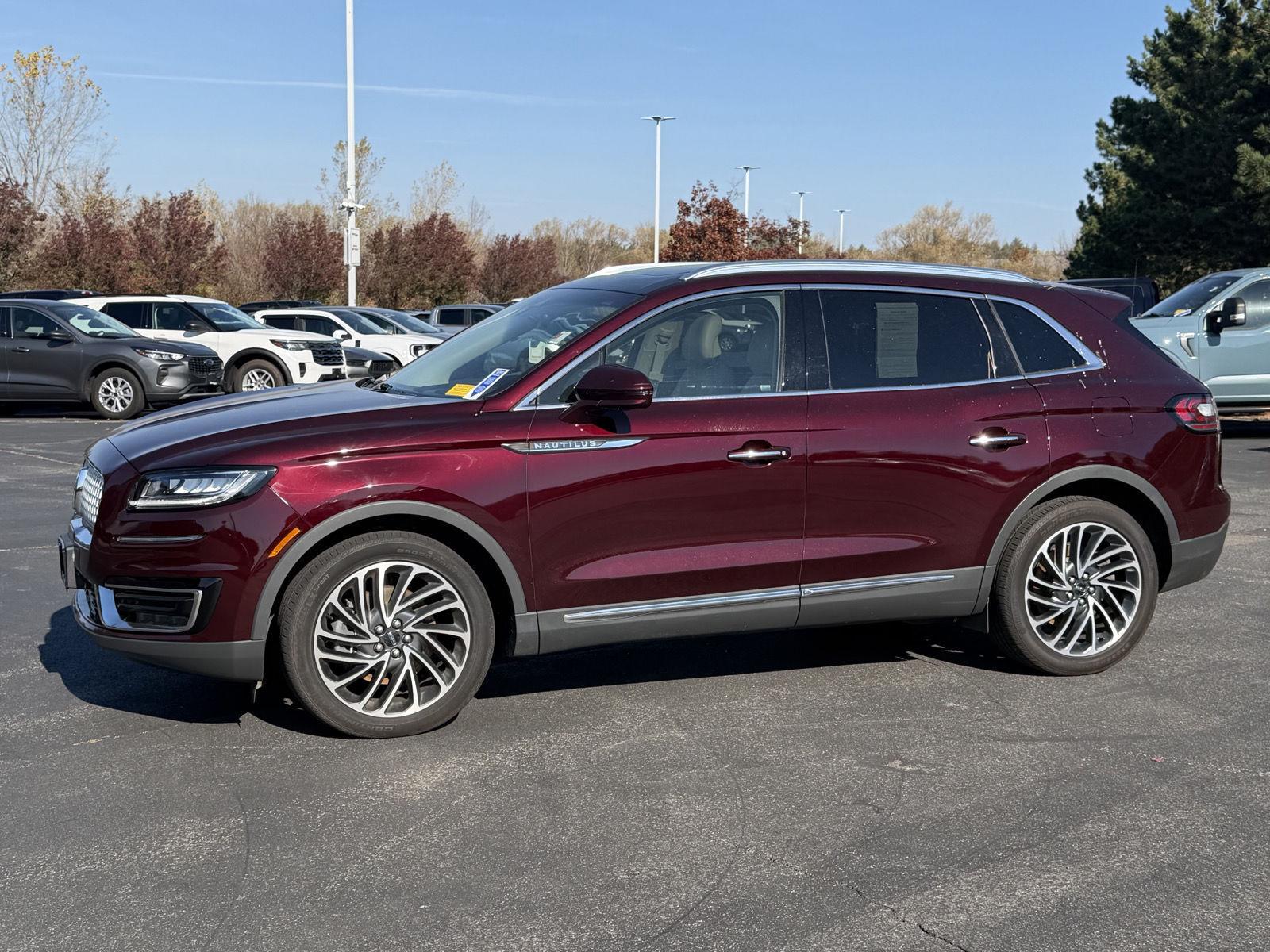 Used 2019 Burgundy Velvet Tinted Clearcoat Lincoln Reserve image 4