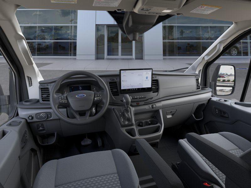 New 2026 Oxford White Ford Base image 9