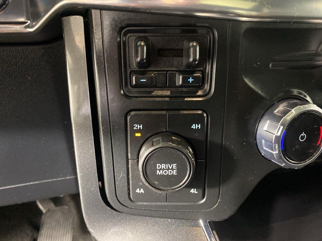 Used 2022 Agate Black Ford LARIAT image 25